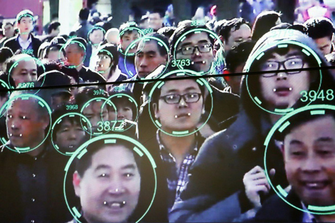 Skynet của Trung Quốc: nhận diện được cả mặt người đã đeo khẩu trang, độ chính xác 90% - Ảnh 1.